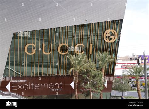 gucci forum store las vegas.